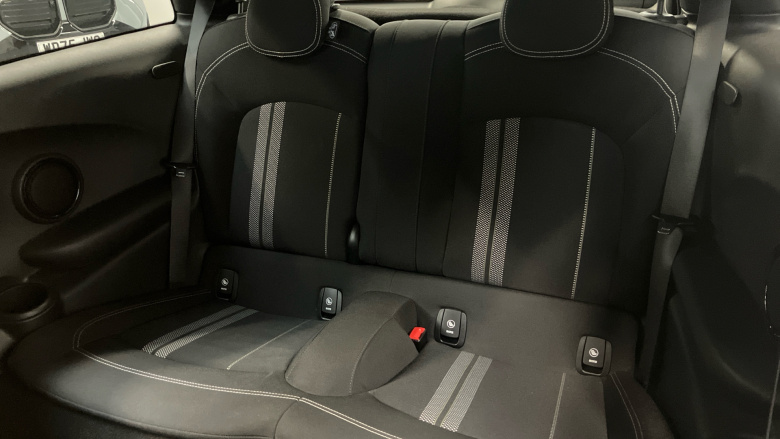 MINI Hatchback 2.0 Cooper S Sport II 3dr Auto Petrol Hatchback